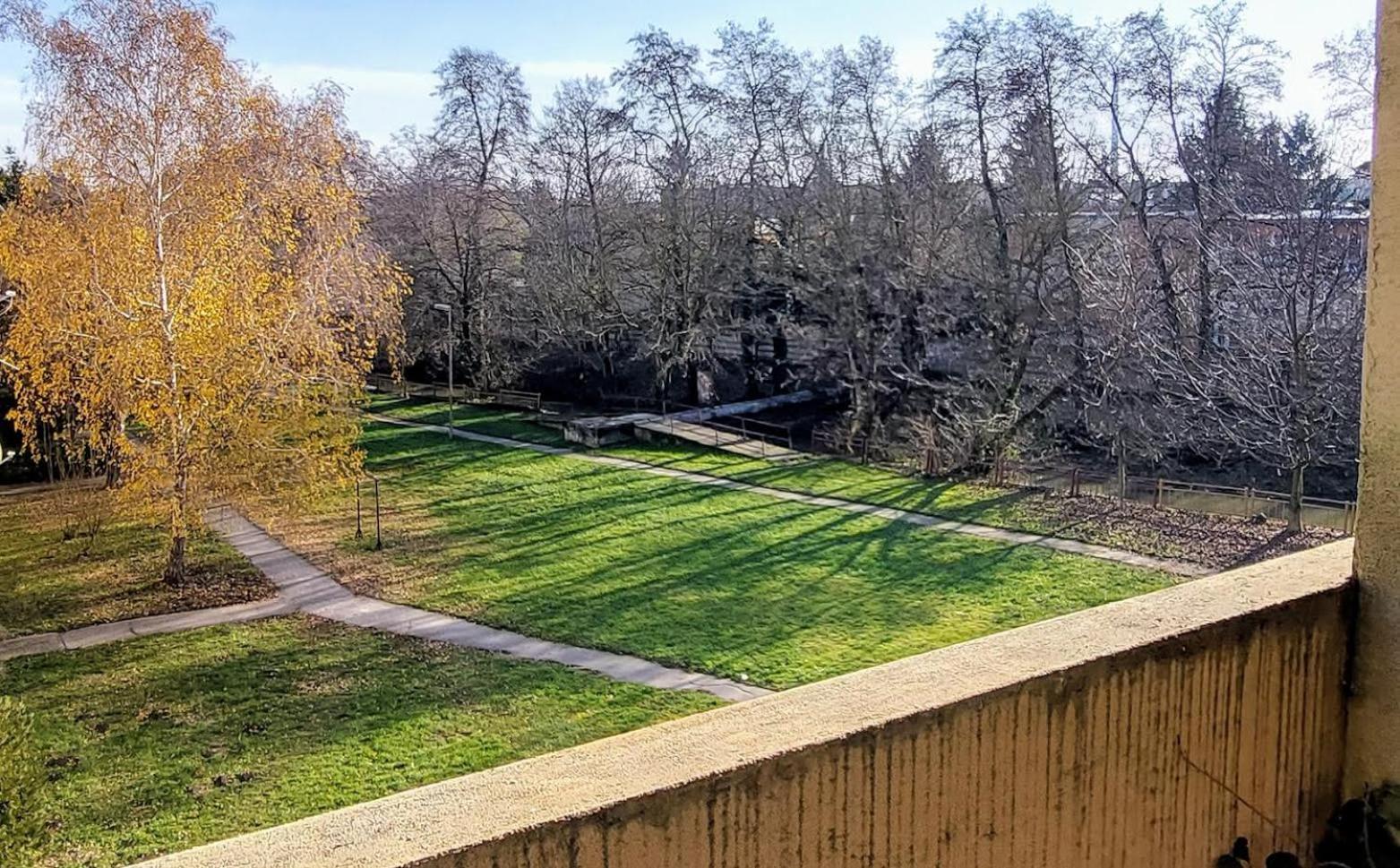 Apartman Surany Exterior foto
